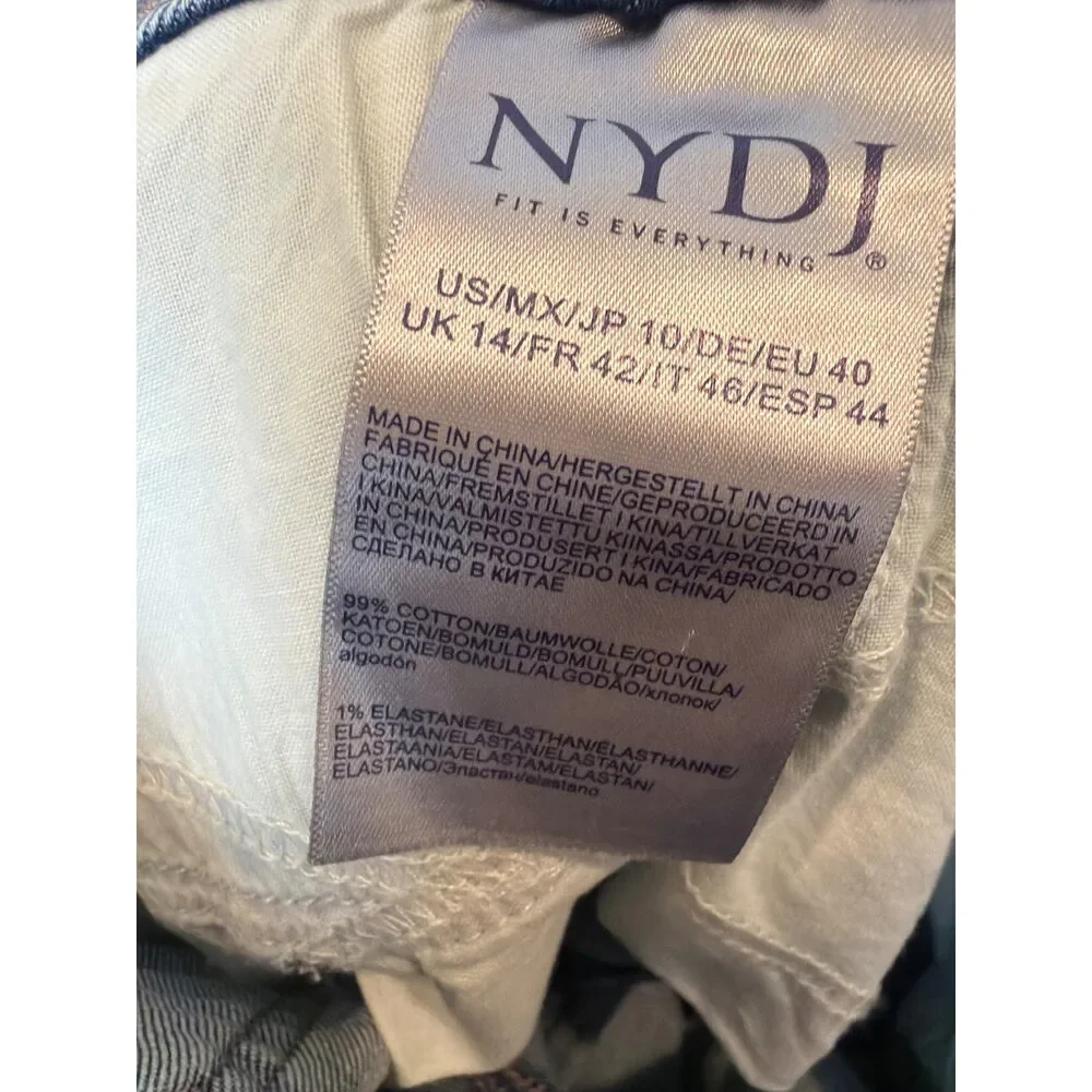 NYDJ Fit Is Everything Denim Shorts Light Wash Size 10